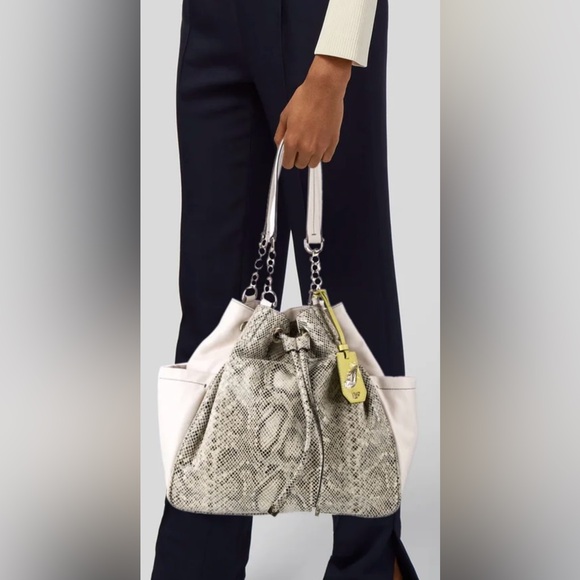 Diane von Furstenberg Python Embossed Leather Bucket Bag SYDNEY CINCH - Picture 1 of 16
